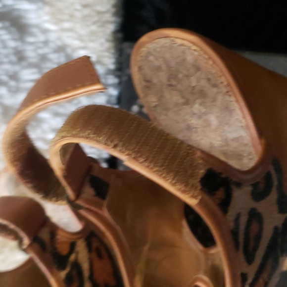 Ladies Shoes - Picture 8 of 16